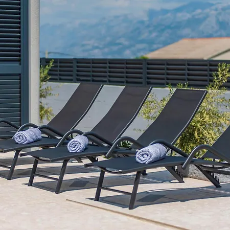 Luxurious In Prázdninový dům Ražanac