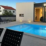Luxurious In *